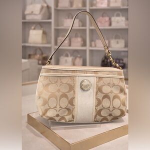 Vintage Coach Tan and Cream Signature Shoulder Bag with 2 hang tags